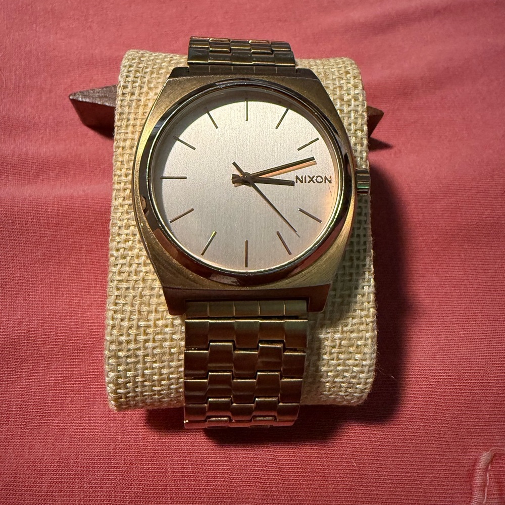Nixon Gold Time Teller